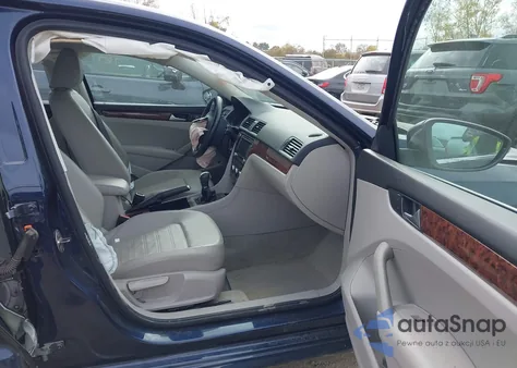 2012 Volkswagen Passat 2.5L Sel from USA, damaged, VIN 1VWCP7A37CC068659